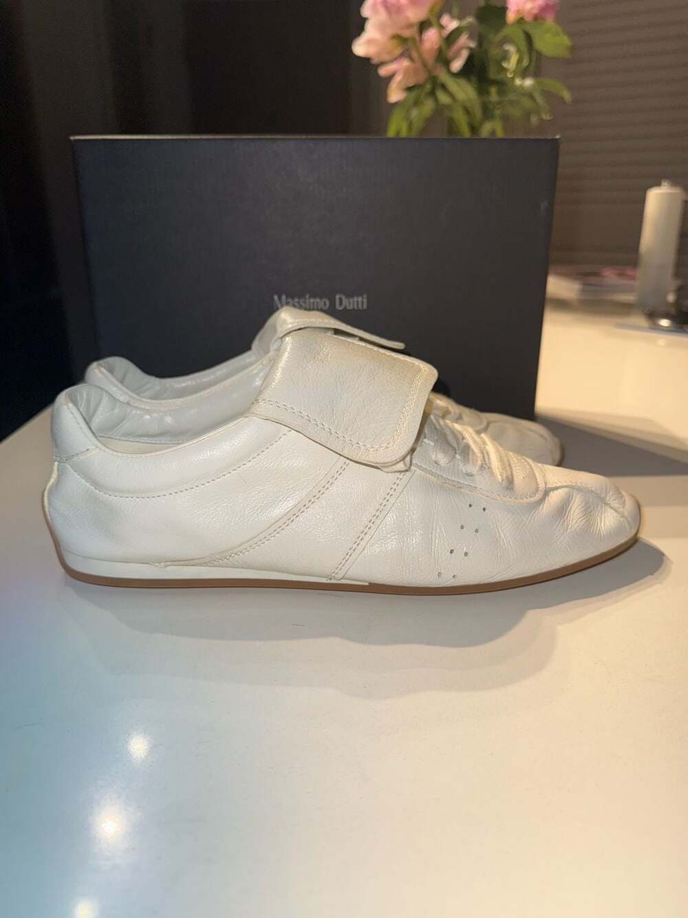 Massimo Dutti White Leather Sneakers Size 41